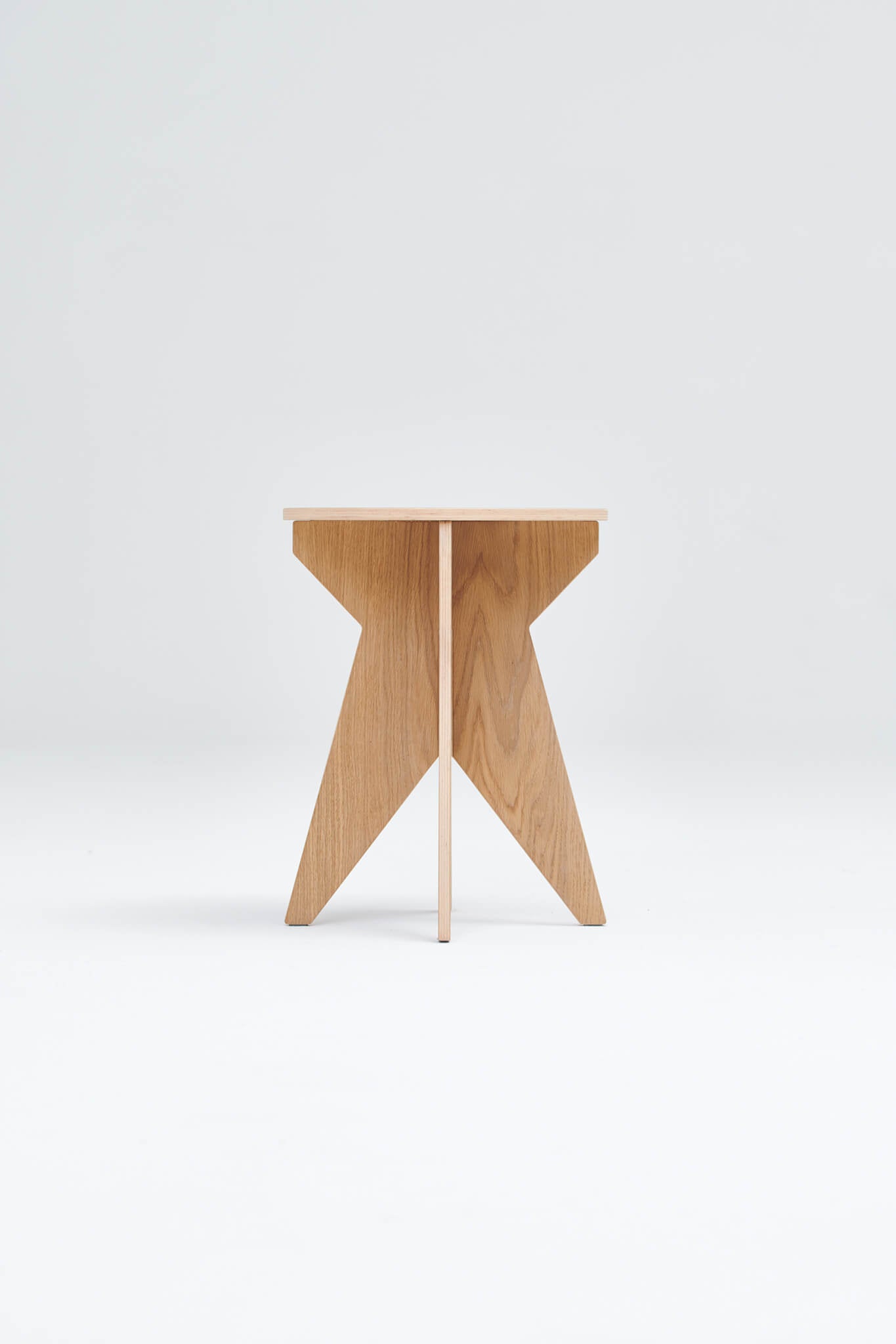 ST STOOL oak veneer