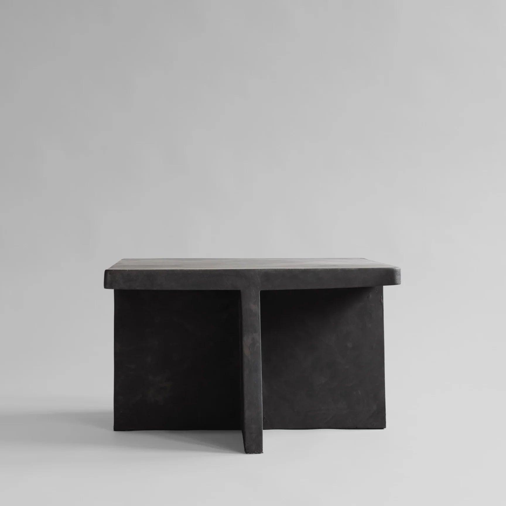 Stolik kawowy BRUTUS ciemnobrązowy 101 Copenhagen    Eye on Design
