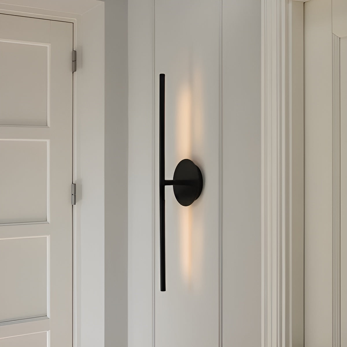 OMNI black wall lamp