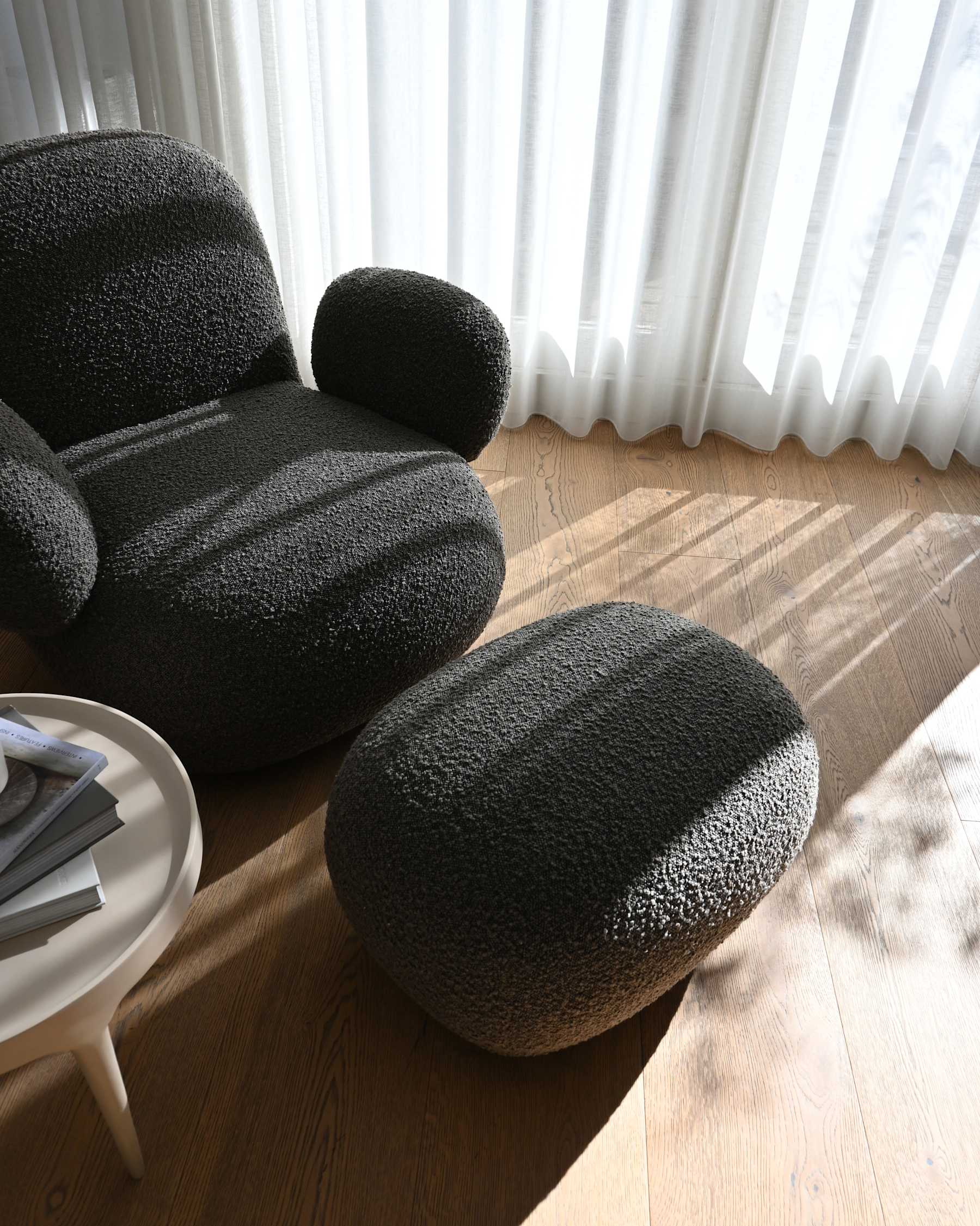 TOE footstool in gray-brown bouclé