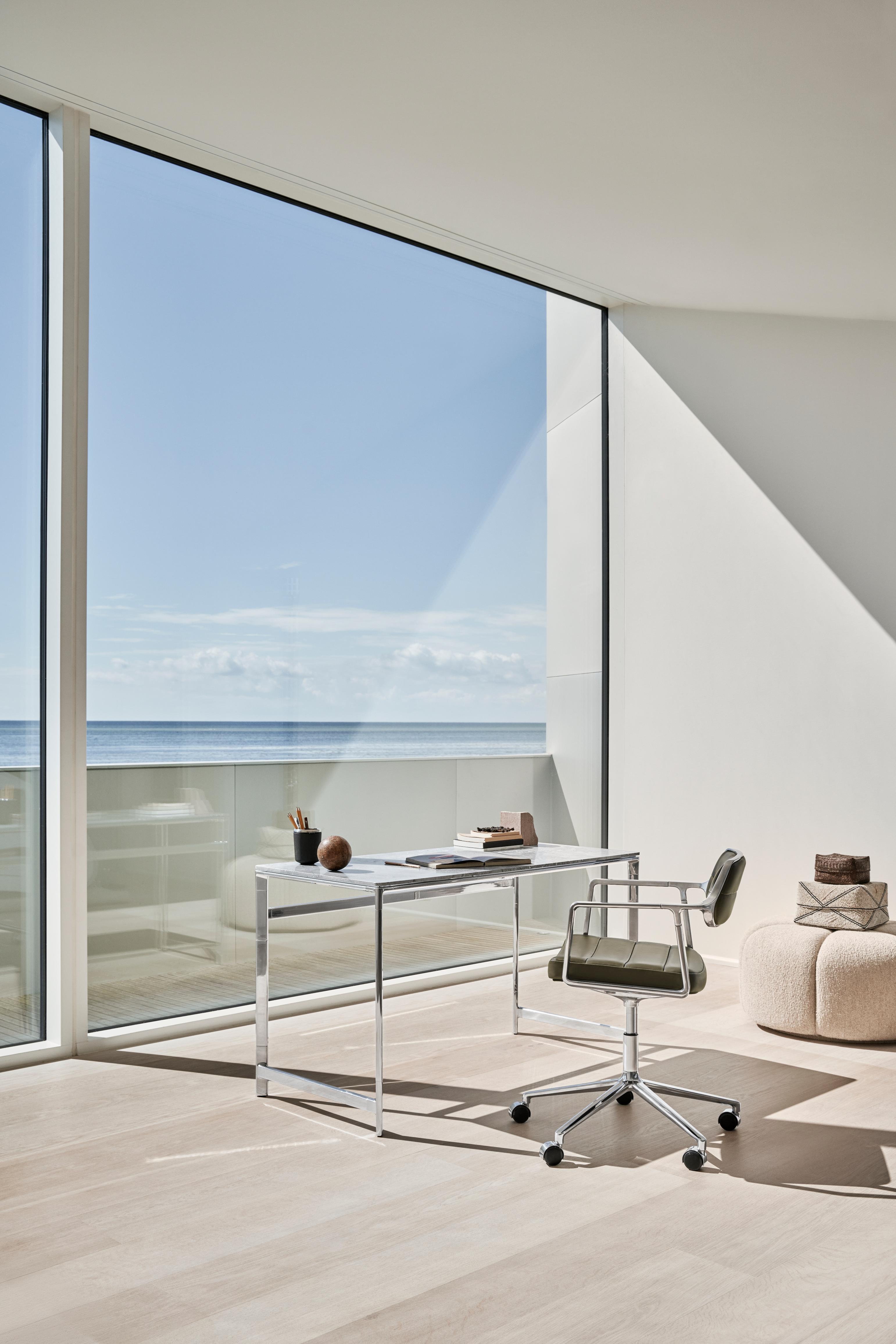 Office chair 453+ green leather with metal base