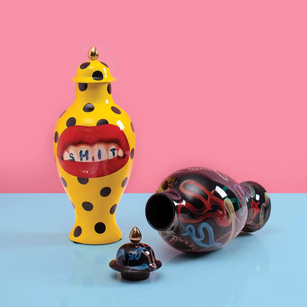 Wazon HANDS WITH SNAKES czarny Seletti    Eye on Design