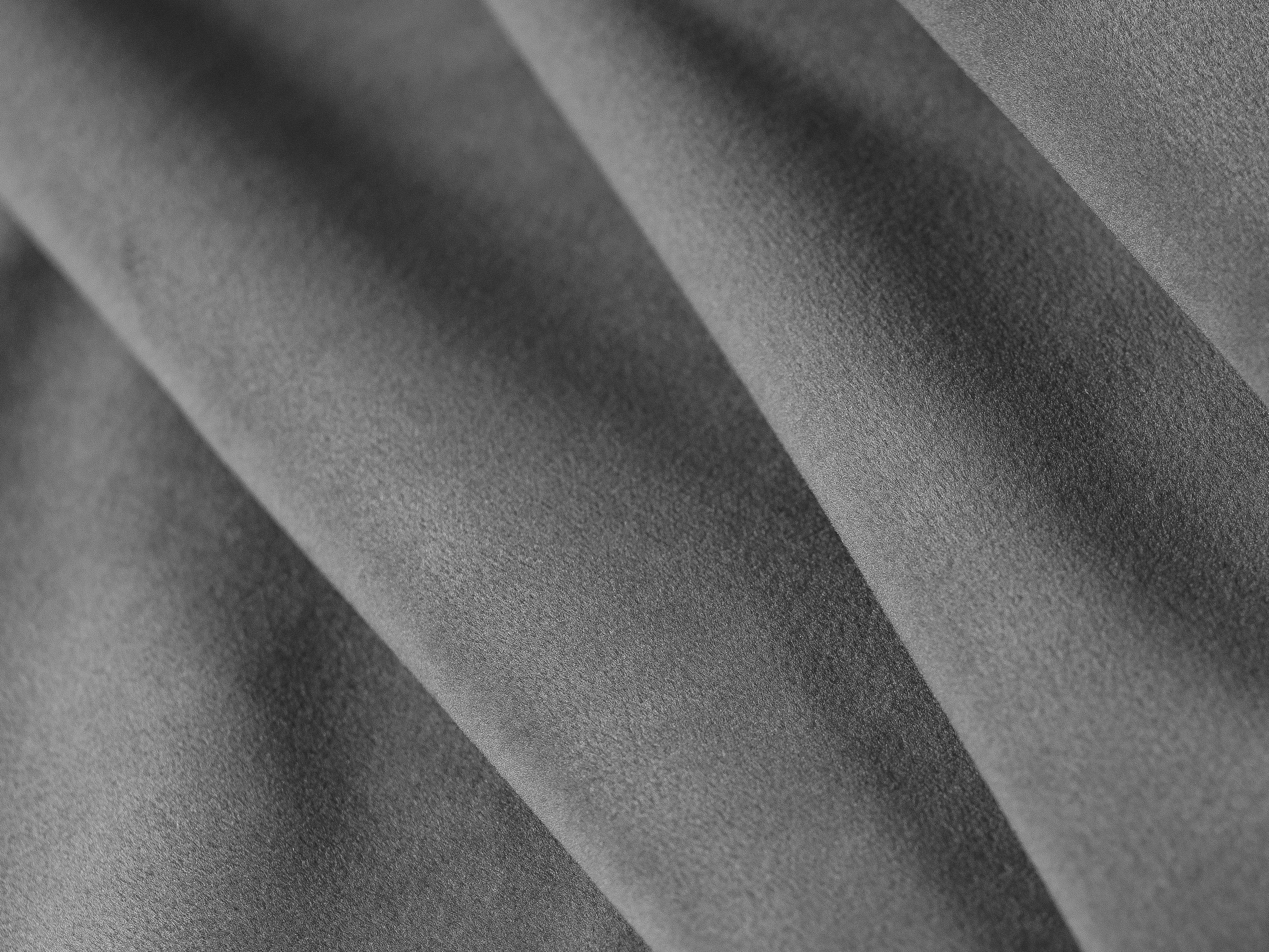 Sofa narożna aksamitna lewostronna RUBY jasnoszary Micadoni    Eye on Design