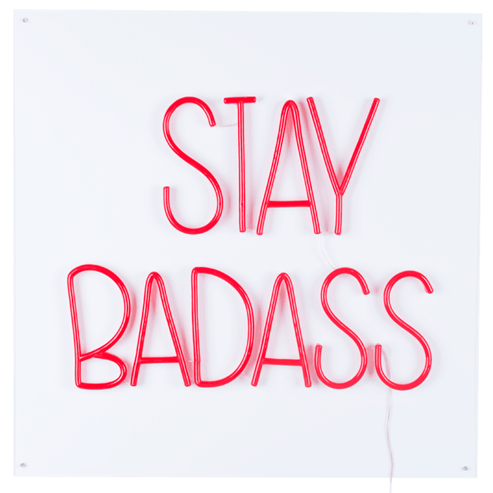 Forget about traditional prints and wall hangers for a kind of work of art, which is an example of the vision of Bold Monkey. PVC, LED lighting and vibrant colors combine in this frivolous neon. The loud design and defiant nature make this neon LED wall hanger never cease to be the subject of conversations. The expressive message "Stay Badass" is attached to a transparent acrylic board.