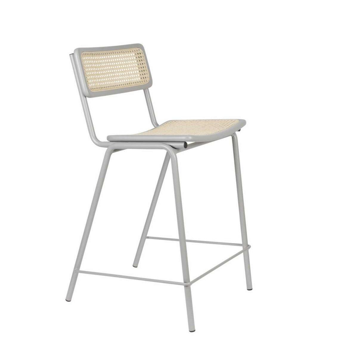 The combination of the appearance of the 21st century and the Bauhaus period is the definition of the JORT bar stool. The braided seat and backrest from rattan was locked in a steel frame, along with its wooden elements. Thanks to the use of such materials, each room in the boho atmosphere, and in particular the kitchen will gain even greater coziness. Each island will become a place to relax and drink afternoon coffee.