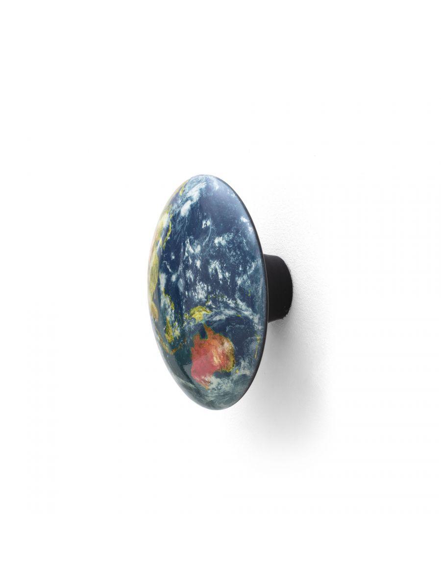 EARTH ASIA SOLAR SYSTEM Hanger - Eye on Design