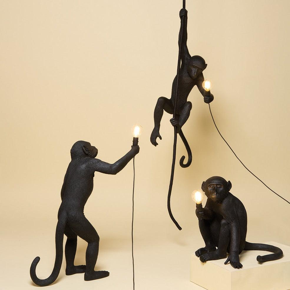 MONKEY SITTING lamp black - Eye on Design