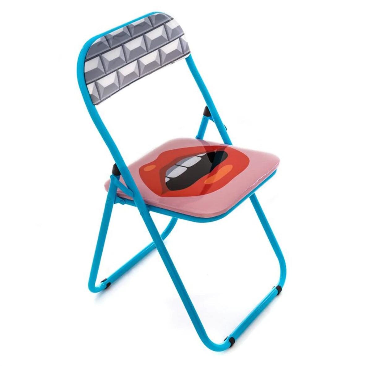 MOUTH folding chair - Eye on Design