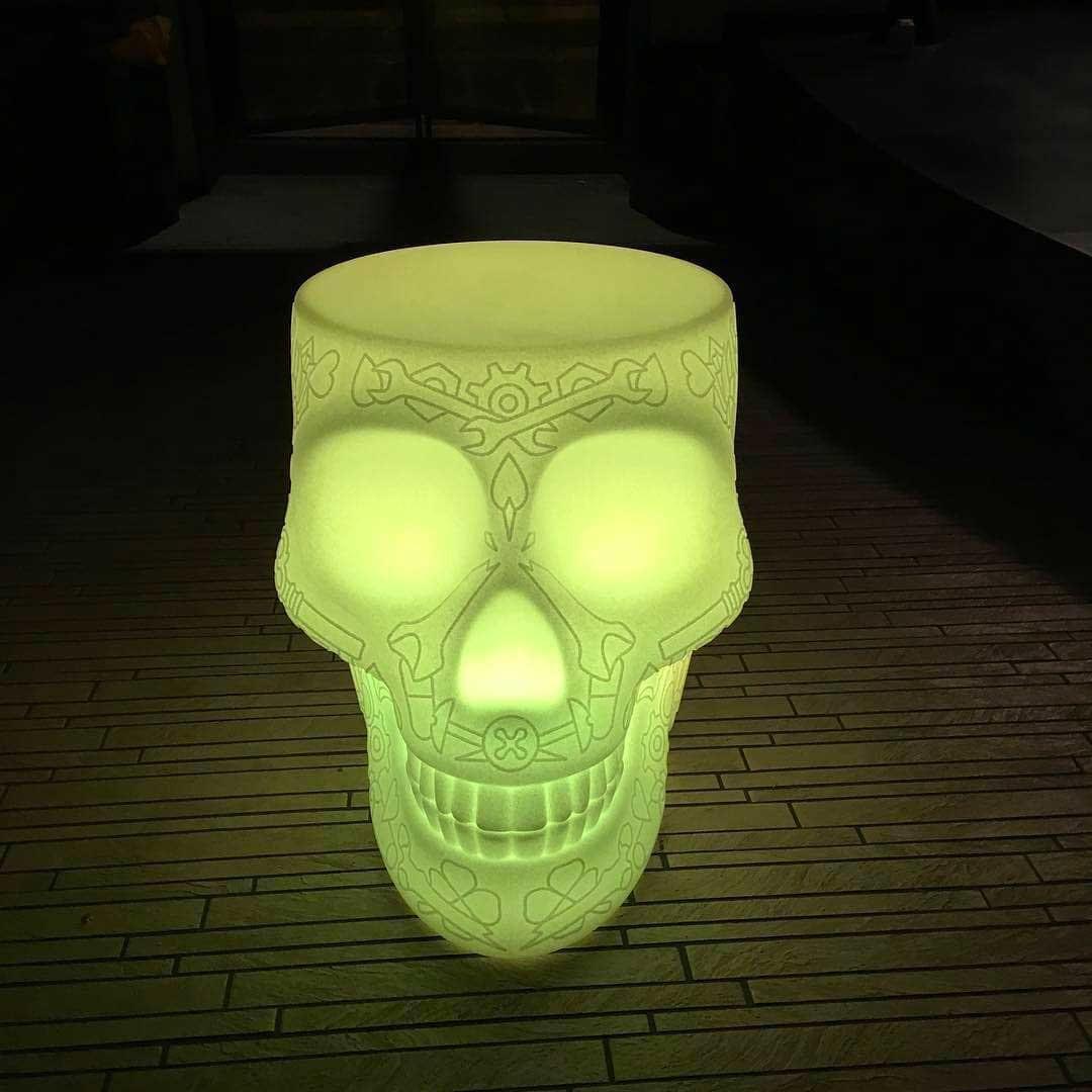 Stołek MEXICO LED biały Qeeboo    Eye on Design