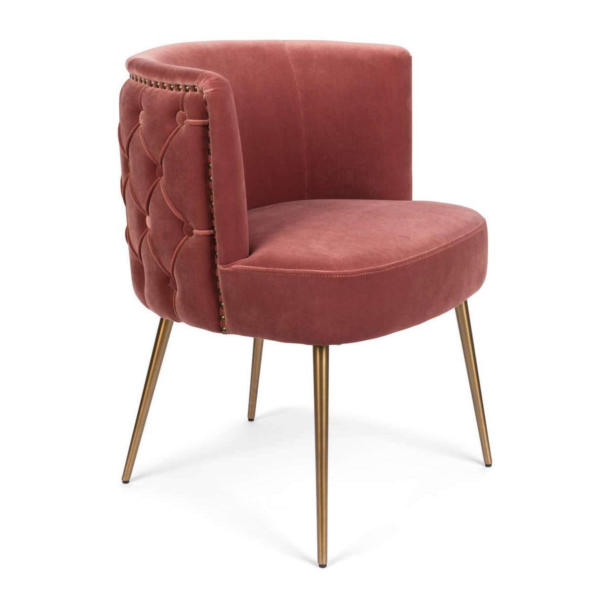 A chair with a button tufta - without the nasal approach of old, school styles with tufts. The brave Monkey Such a Stud has lush, velvet upholstery and buttons combined with brass, matte legs and clean, rounded lines. A distinctive feature is a velvety dining room chair is its named, stuck in the borders. A real VIP add -on to any room. You can put the Bold Monkey Such a chair in the corner, but you can't turn off the headlight lights.