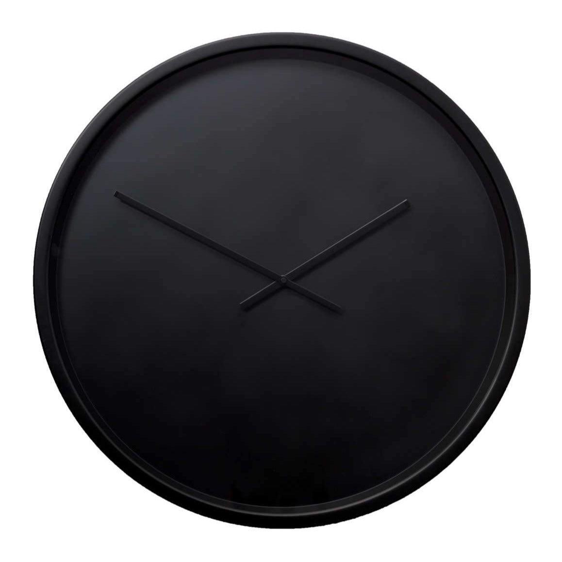 Any boring wall in a modern living room or in a minimalist dining room asks to hang the Time Bandit clock. The perfect combination of classic design and innovative ideas means that it will always be on time. Made of the highest quality steel painted with a powder method, with simple aluminum tips. A frame made of the highest quality materials in which the glass was inserted to protect it from dirt.