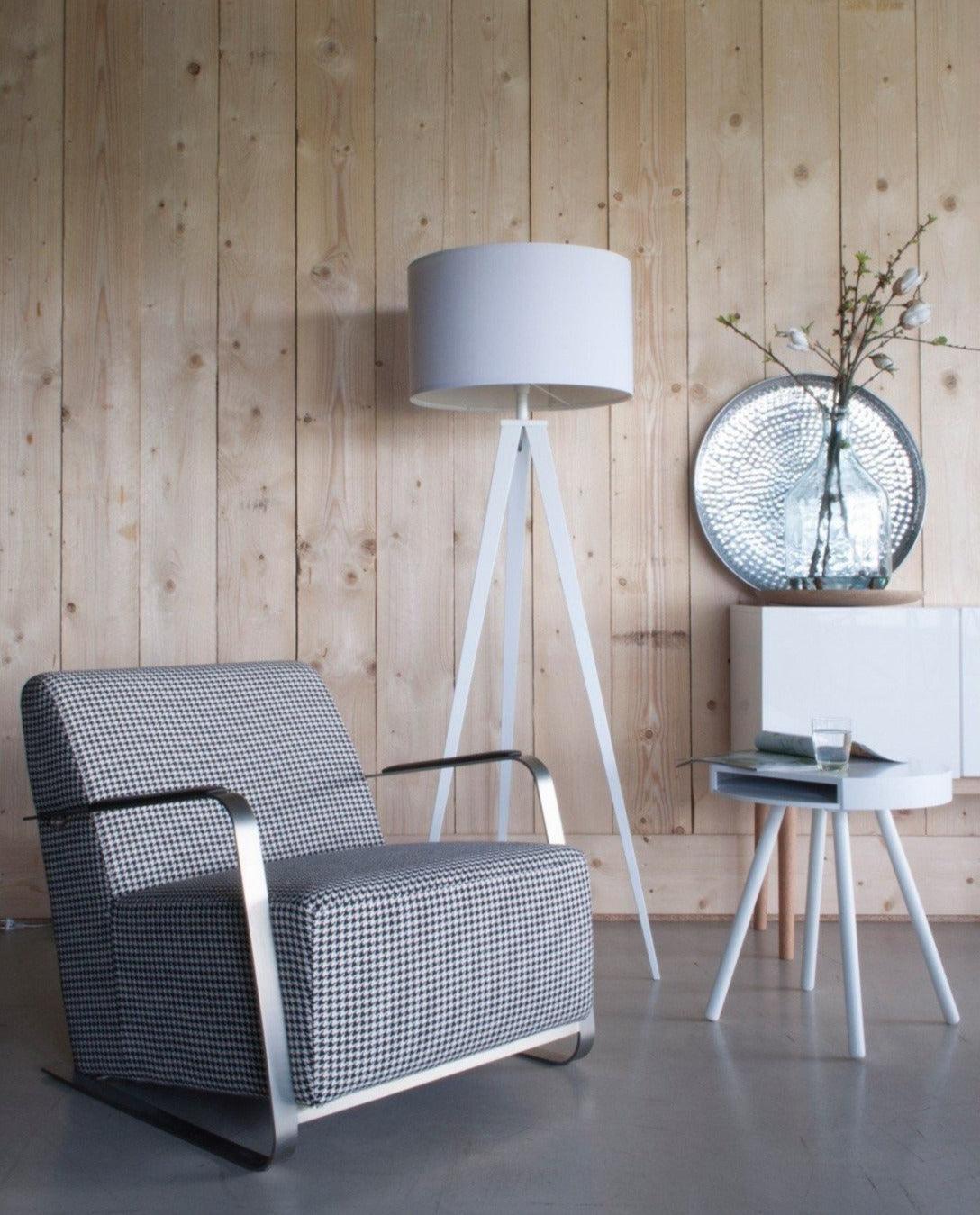 TRIPOD floor lamp white - Eye on Design